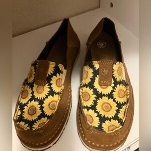 Ariat Women’s Sunflower Brown Slip-On Shoes 7.5B